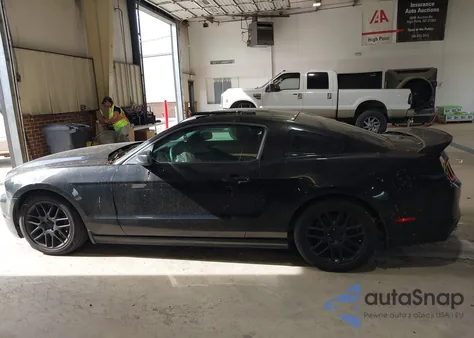 2013 Ford Mustang V6 Premium from USA, damaged, VIN 1ZVBP8AM3D5281009